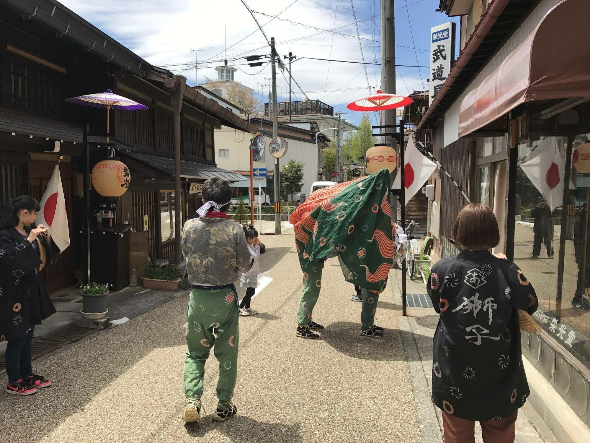 Hotel Takayama Ninja House Exterior foto